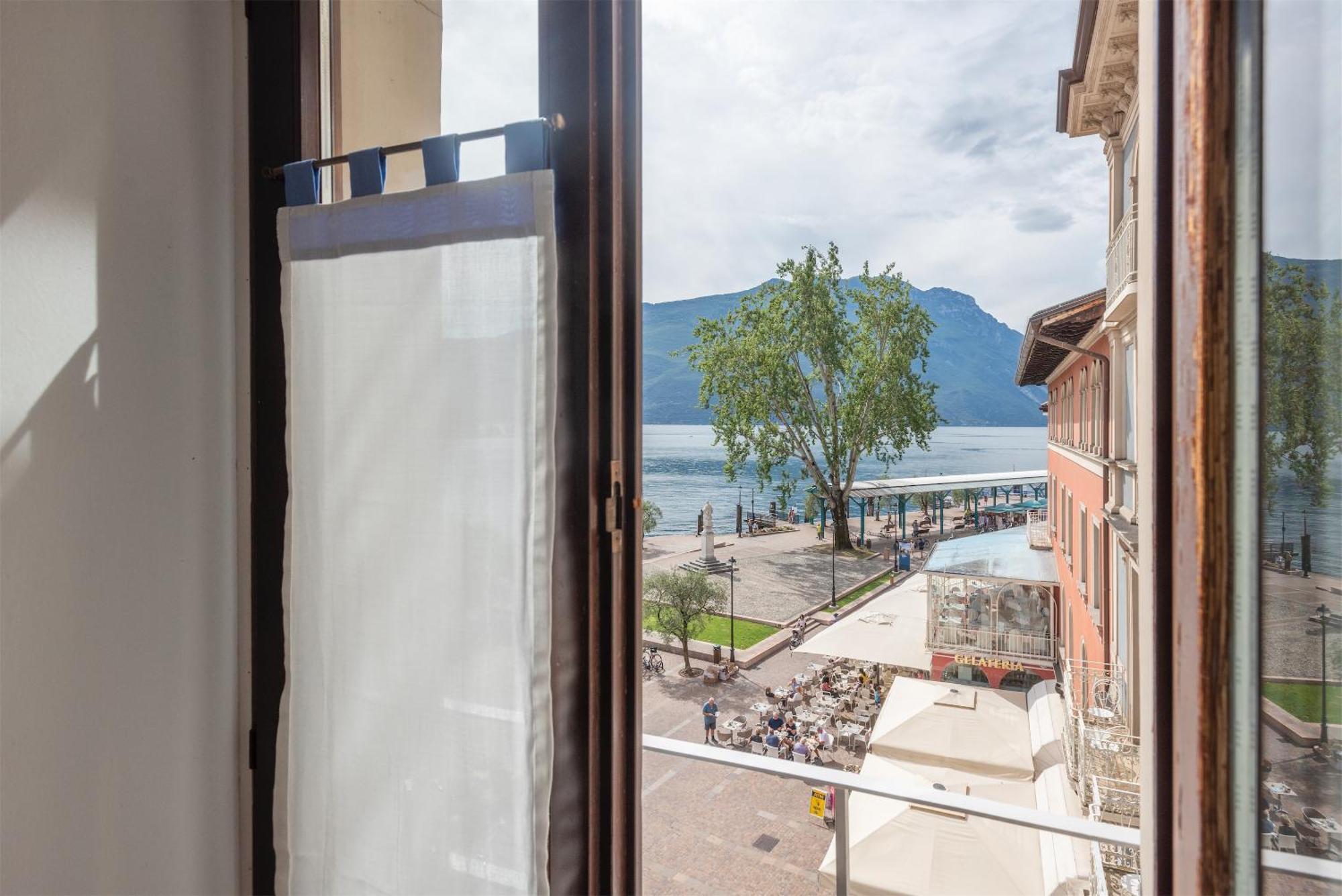 Casa La Torre, The View On The Lake Рива-дель-Гарда Екстер'єр фото