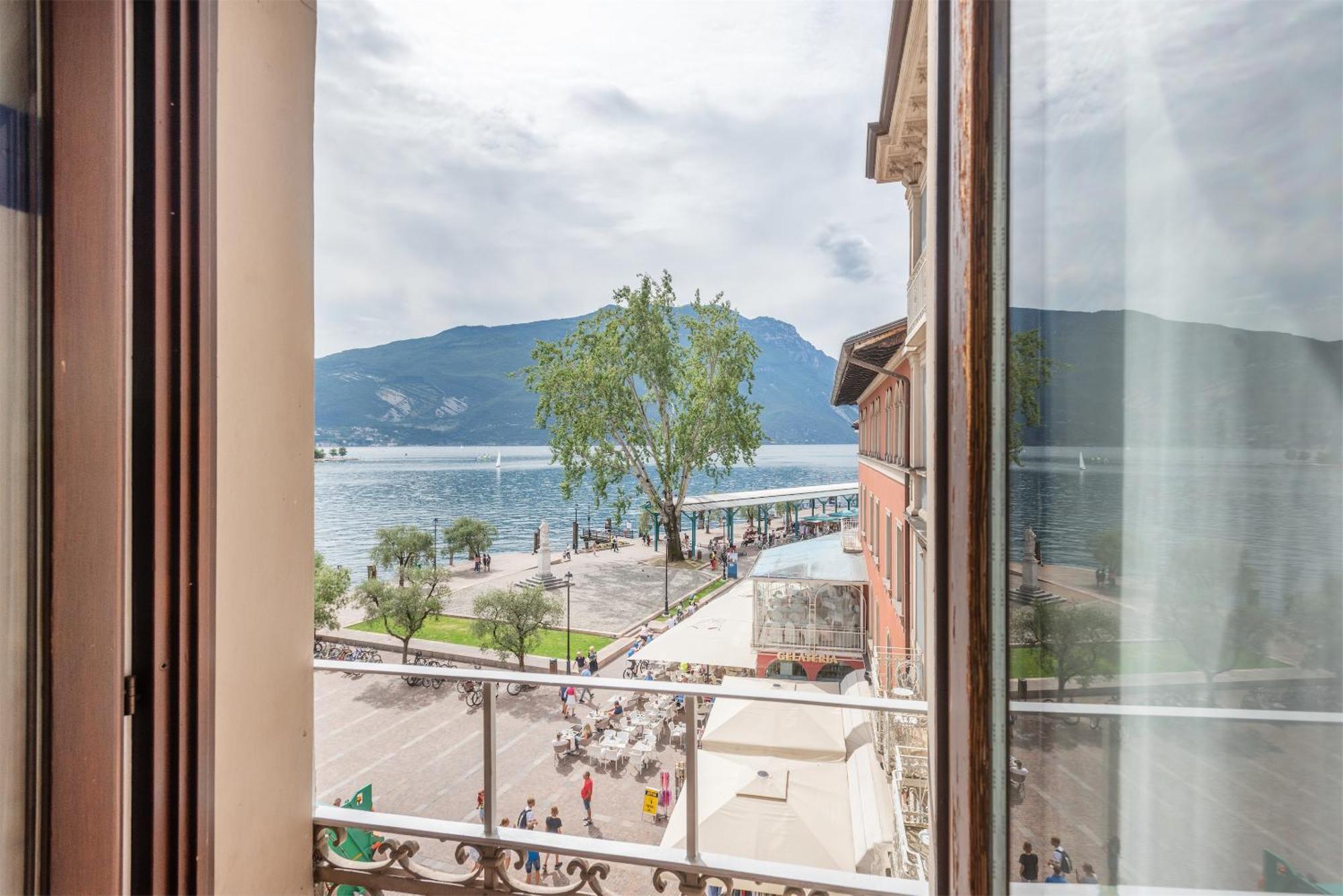 Casa La Torre, The View On The Lake Рива-дель-Гарда Екстер'єр фото